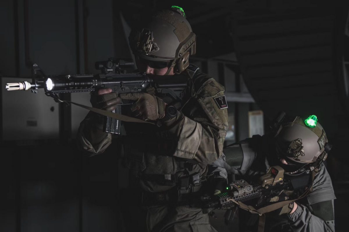 "STEALTH" SURVIVAL LIGHT (Coyote Brown) - Image 5