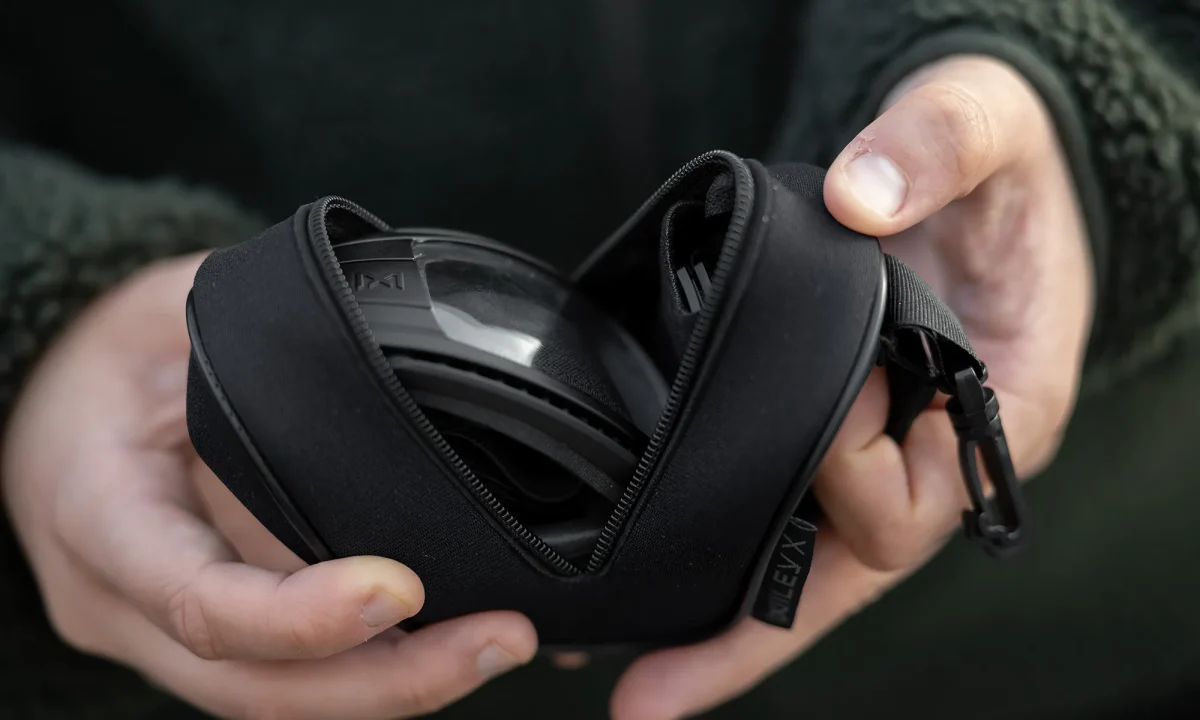 LYNX Grey/Clear Matte Black Frame - Image 8